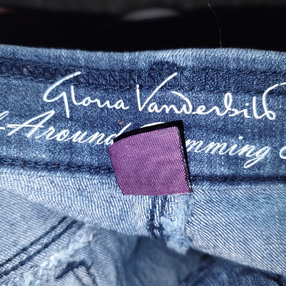 Jeans - Picture 3 of 5